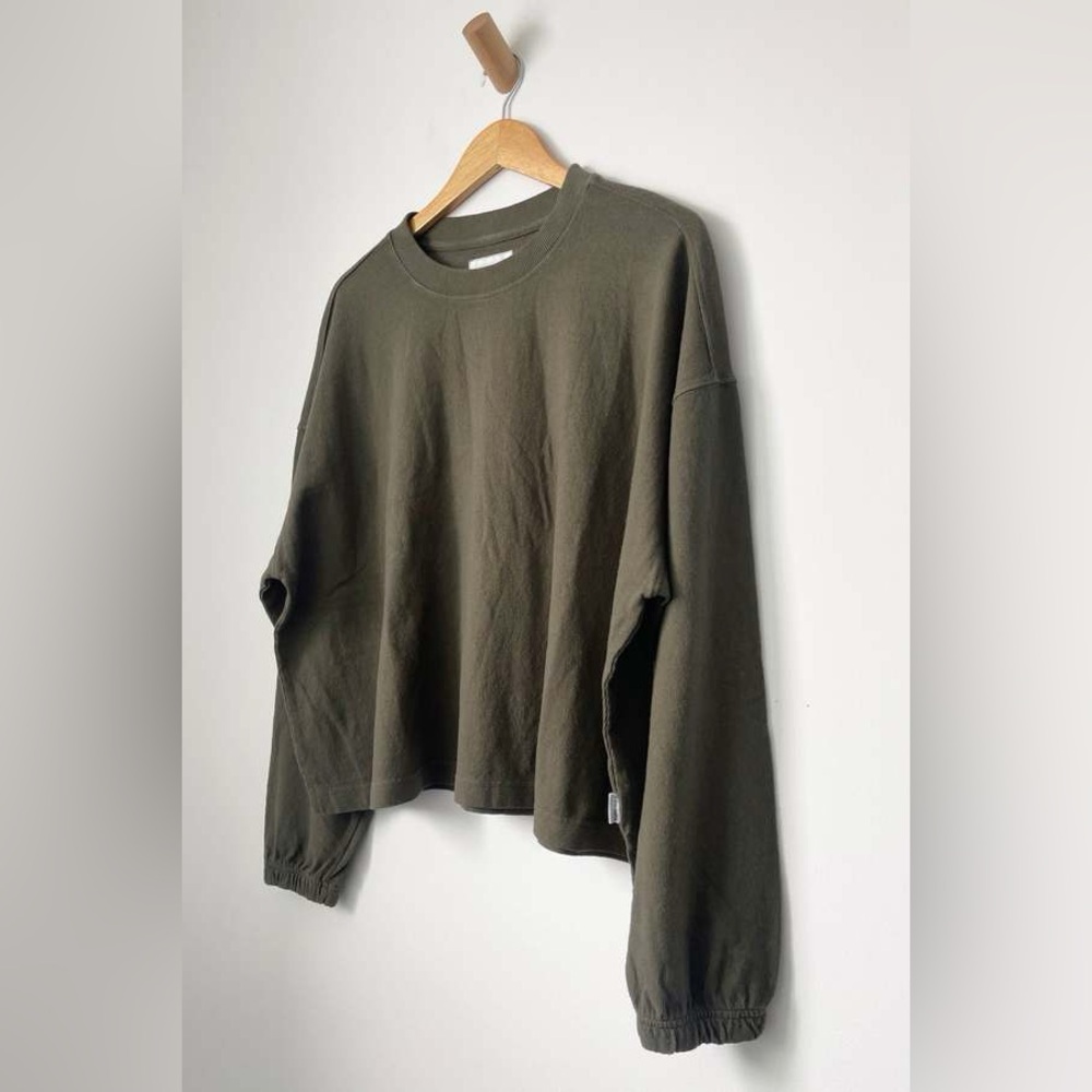 Le Bon Shoppe Naturelle Tee in Olive Green